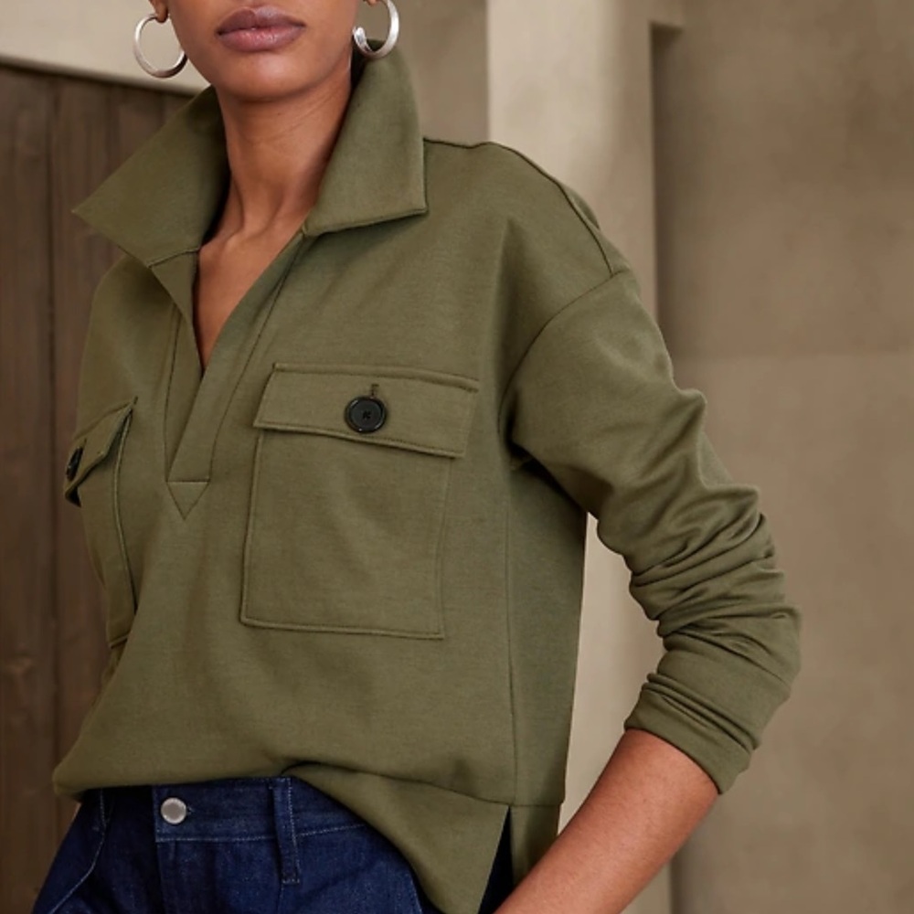 ☀️ BANANA REPUBLIC FACTORY Collared Popover Sweatshirt with Button Pockets